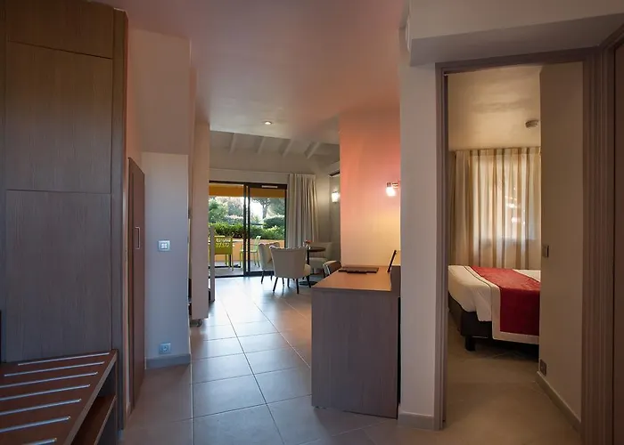 Marina Corsica Hotel 3*